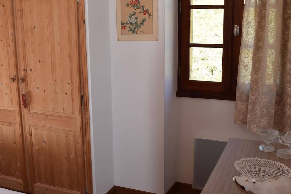 Chalet de charme 3* à 5 mn de Luchon Centre et 15 mn de Peyragudes. Jardin clôt in Benque-Dessous-et-Dessus, Pyrénées