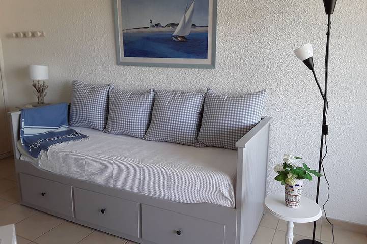 Gîte pour 4 personnes, avec terrasse dans Port de Bormes les Mimosas - 2