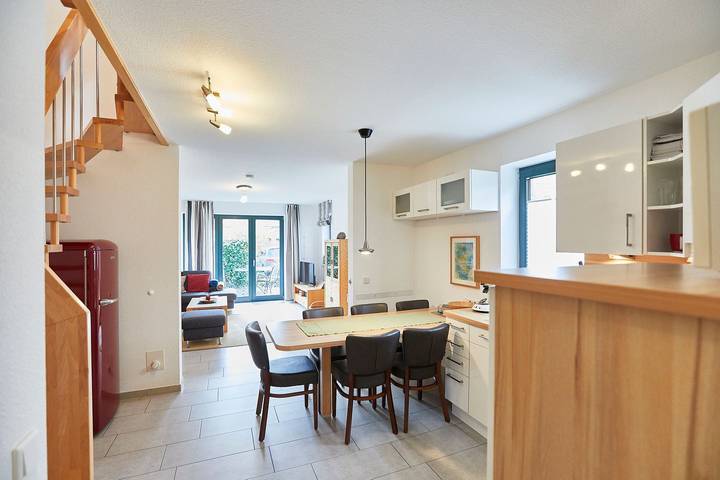 Großzügig geschnittene und modern eingerichtete Wohnung im Orskern. in Borkum