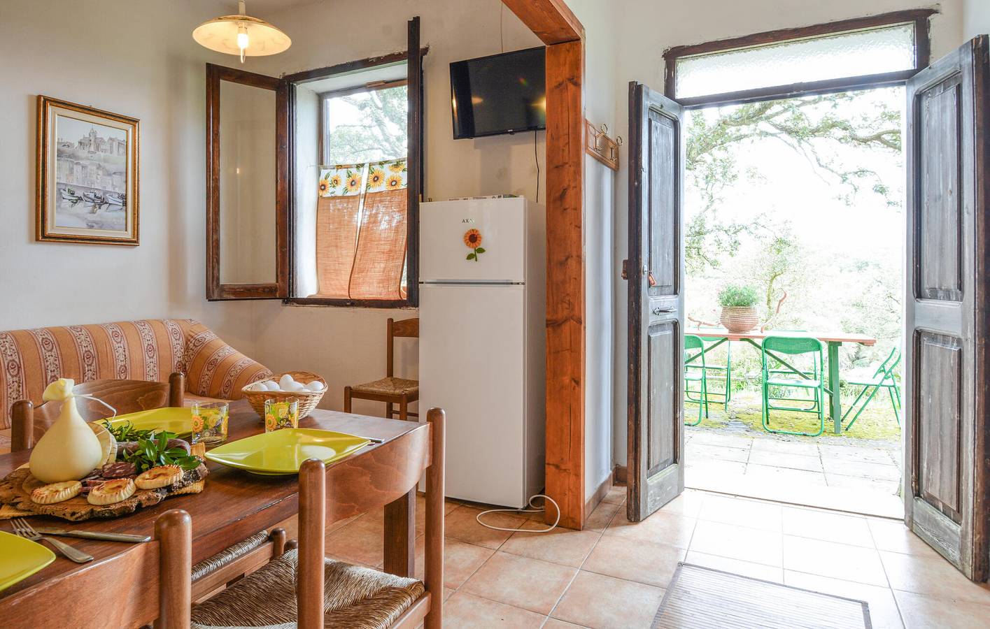 Appartement am Pool mit AC, Parkplatz und WiFi in Sedini, Sassari Provinz