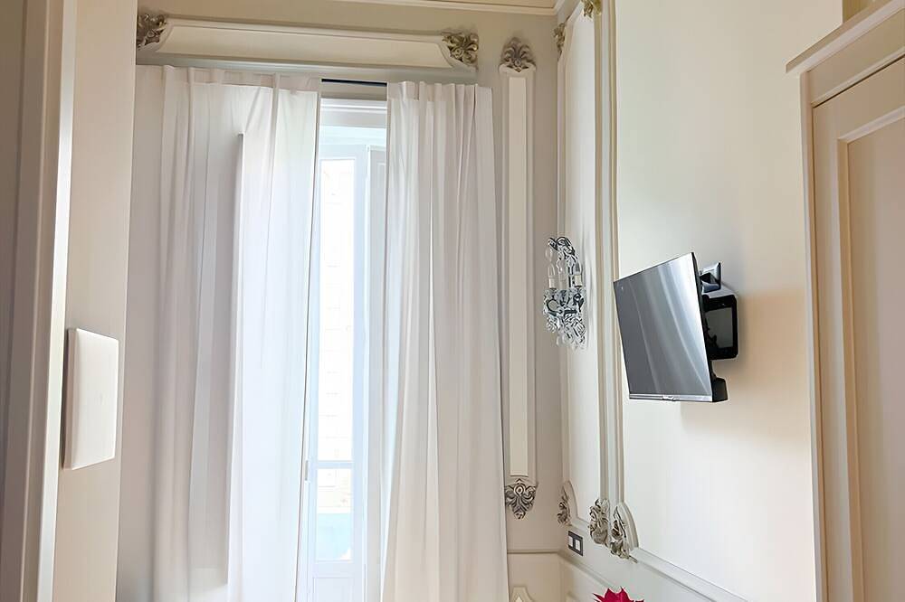 Appartement entier, Chambre '1923' avec Balcon, Wi-Fi et Climatisation in Messina, Province de Messina