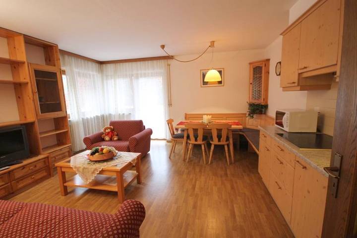 Appart’hôtel pour 2 personnes, avec Jardin et Vue à St. Ulrich in Gröden