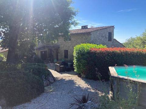 Location de vacances pour 6 personnes, avec terrasse et piscine à Saint-Jeannet - 4