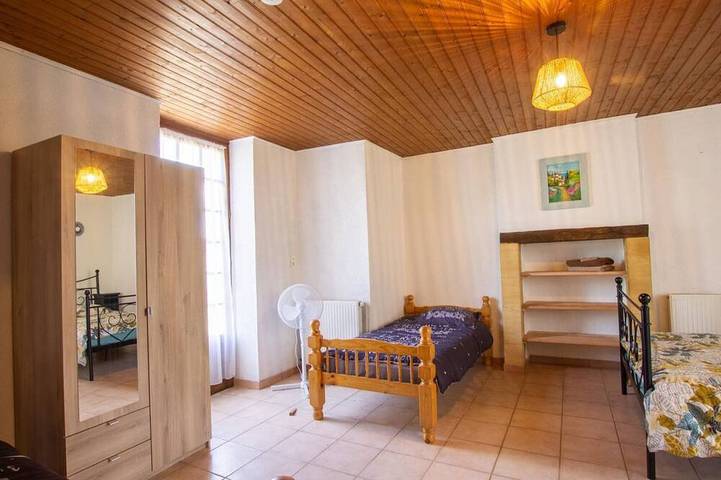 Gîte pour 4 personnes, avec jardin à Montferrand-du-Périgord - 2