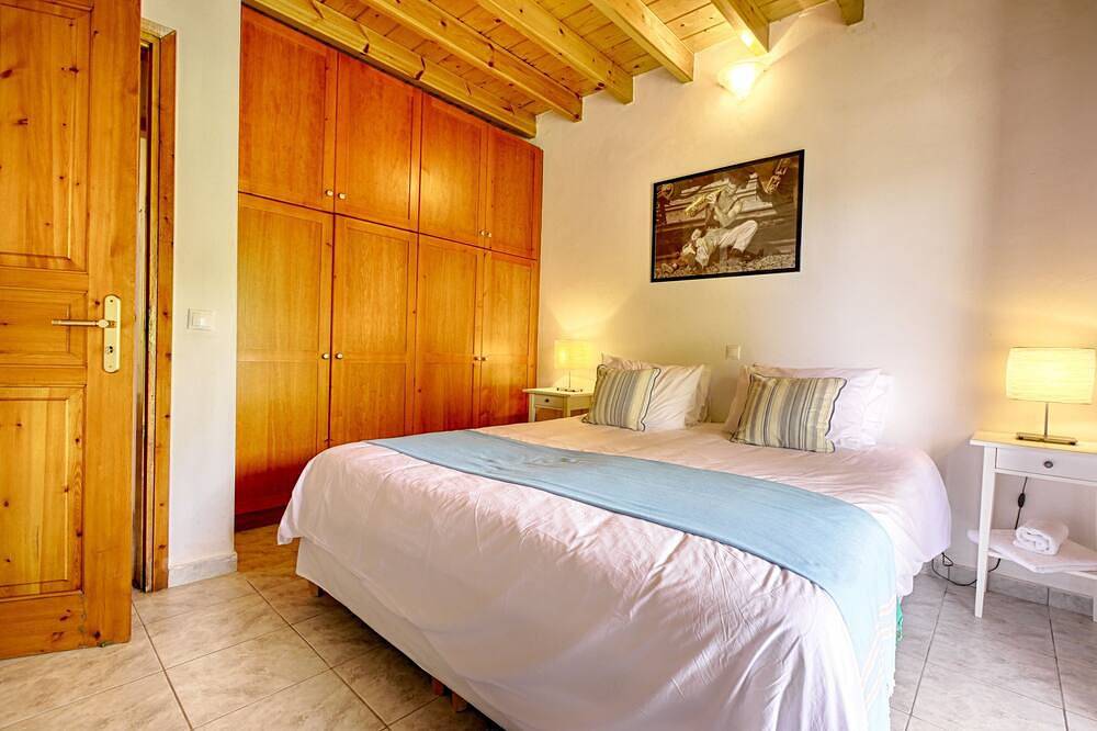 Agios Georgios Pagi - 2 km vom Strand entfernt in Dafni (Korfu), Agios Georgios