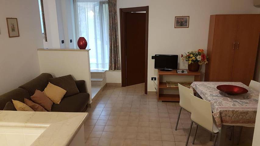Ferienwohnung für 6 Personen, mit Garten und Kinderpool sowie Pool am Gardasee - 3