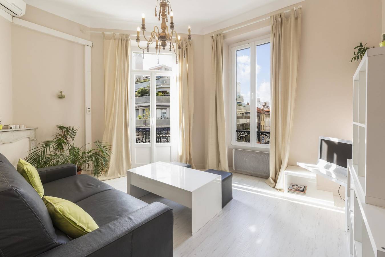 Holiday Rental for 4 People in Cannes, Cannes region