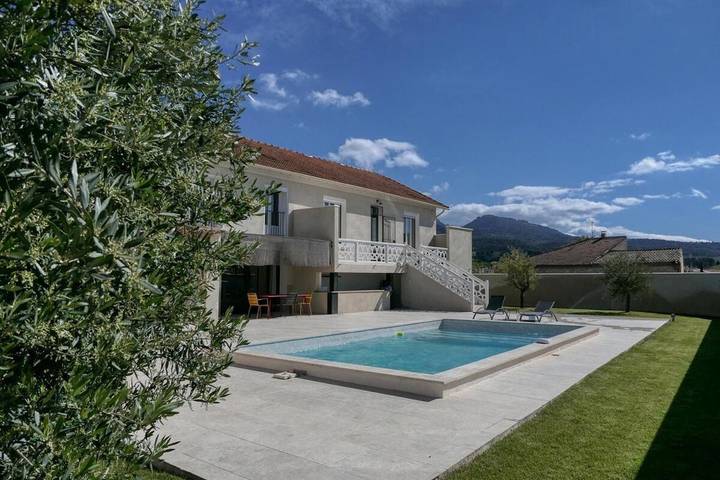 Maison de vacances pour 6 personnes, avec vue ainsi que balcon et piscine