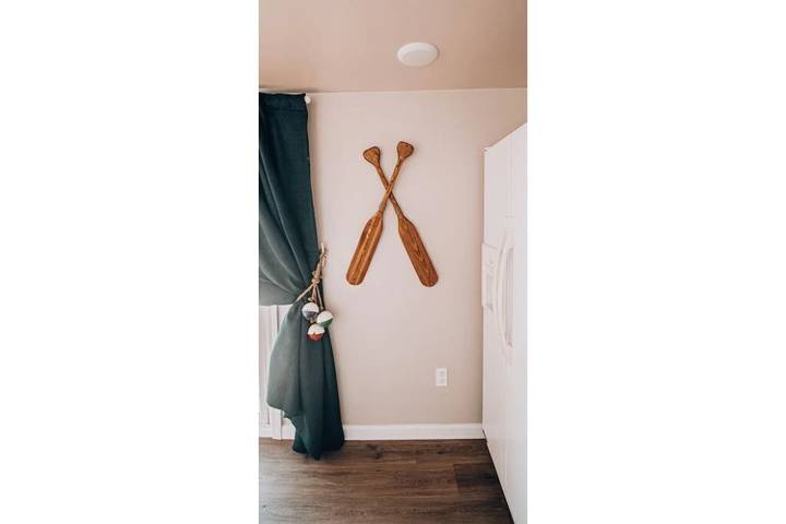 Vacation rental for 4 people, with yard and hot tub in Douglas Lake