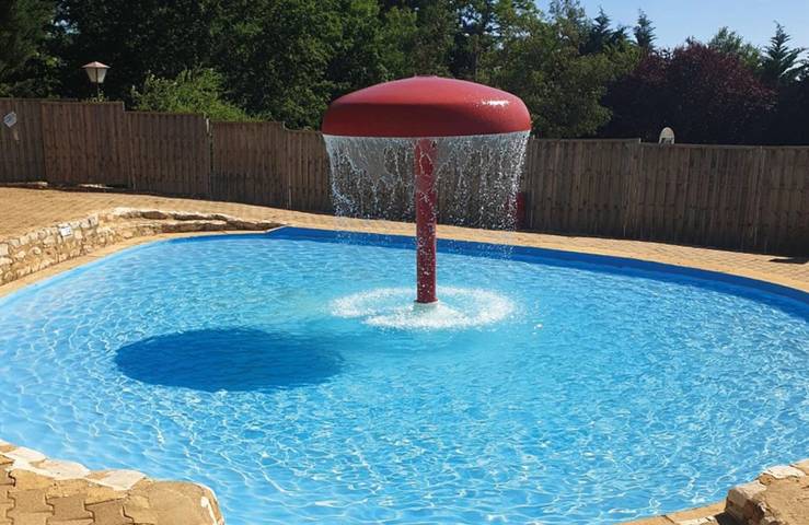 Camping pour 6 personnes, avec bassin pour enfant dans le Lot-et-Garonne