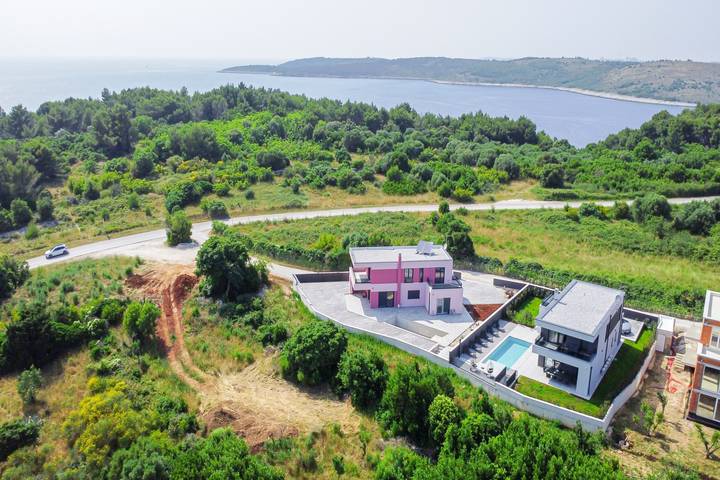 Villa für 8 Personen, mit Pool und Garten sowie Terrasse in Premantura - 3