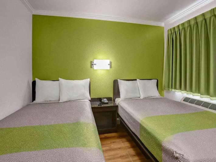 Ferienwohnung für 4 Personen, mit Terrasse und Pool, kinderfreundlich - 1