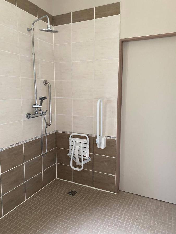 Chambre d’hôte pour 2 personnes, avec terrasse ainsi que jardin et vue, animaux acceptés à Baugé-en-Anjou - 4