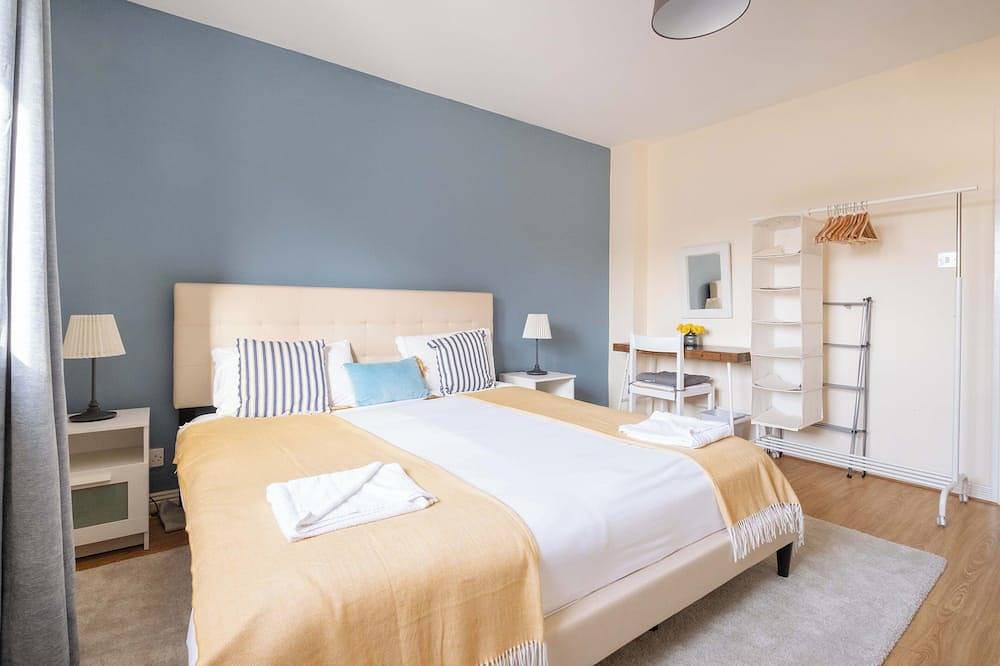 Dough Beag 02 - 250m to the Prom! in Lahinch, County Clare