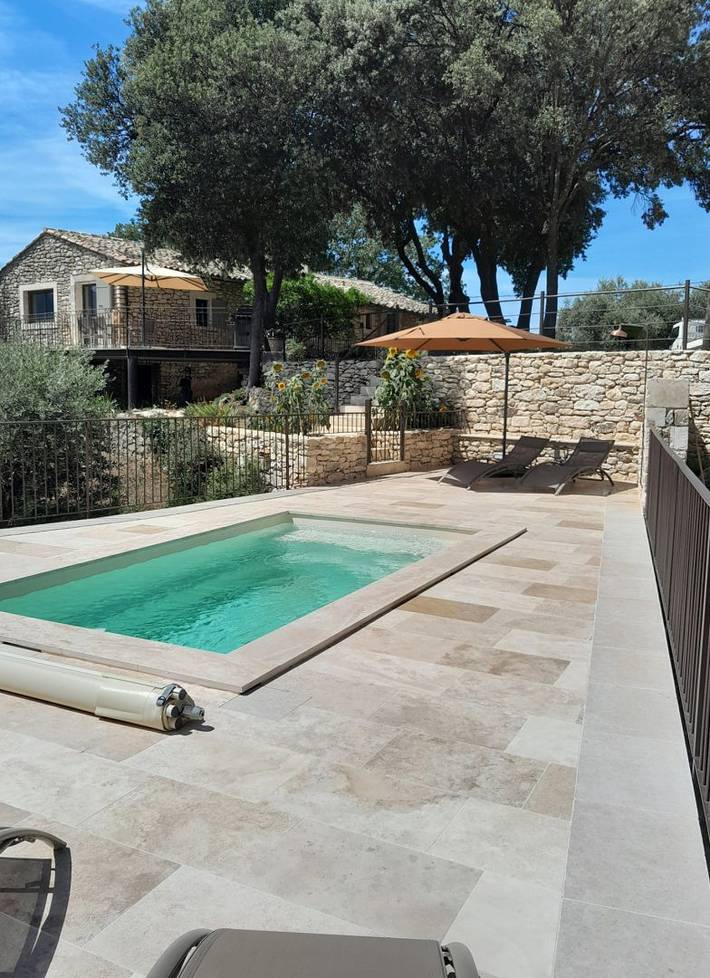 Gîte pour 5 personnes, avec terrasse ainsi que piscine et jardin dans le Vaucluse - 2
