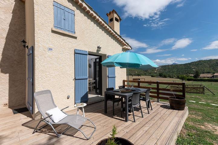 Appartement de vacances pour 2 personnes, avec Jacuzzi et Terrasse ainsi que Jardin et Sauna