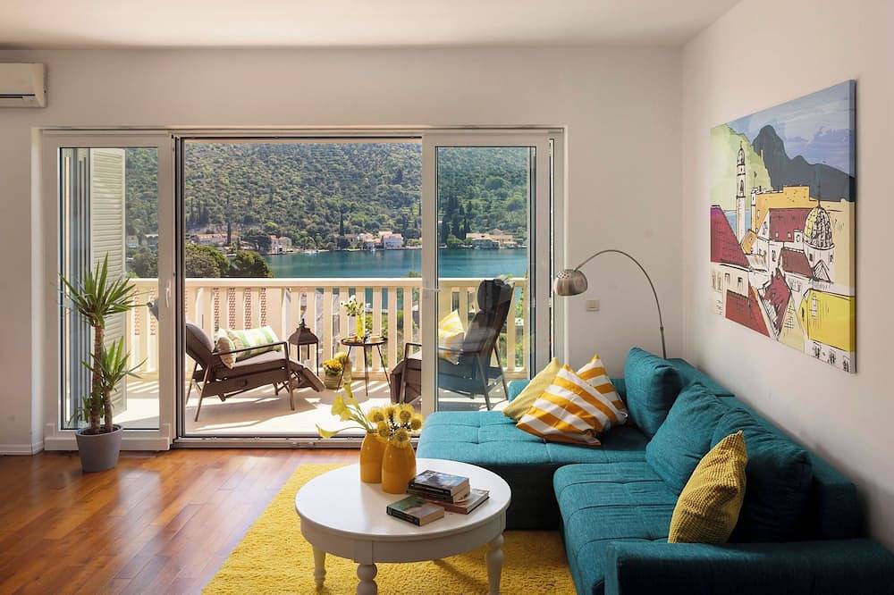 Ganze Wohnung, Bellevue Modern Infinity Apartment Mit Meerblick Und Parkplatz in Zaton, Grad Dubrovnik