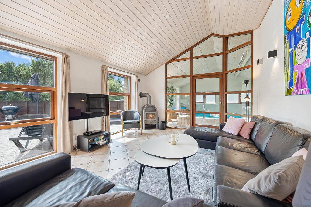 Luxury holiday home with swimming pool, sauna and hot tub in Blåvand in Blavand, Varde Region
