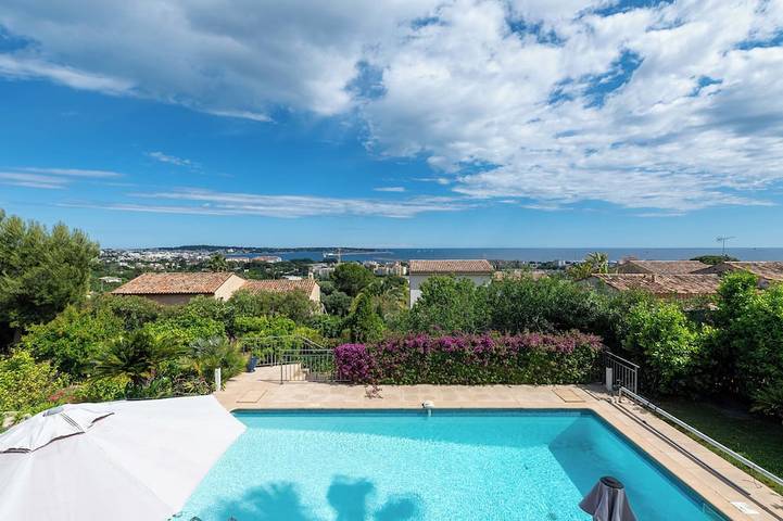 Villa pour 6 personnes, avec jardin à Vallauris