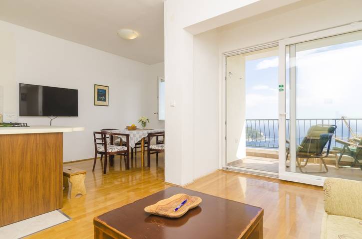 Entire apartment, Medi Apartment - Two-Bedroom Apartment with Terrace and Sea View in Dubrovnik, Grad Dubrovnik