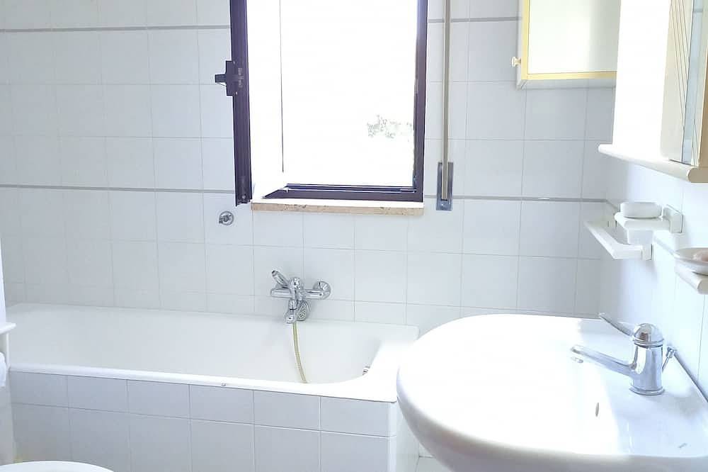 Villa close to the sea and town. in La Lama (Tarent), Taranto