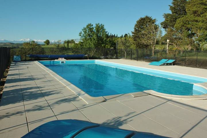 Gîte pour 4 personnes, avec jardin et piscine à Gaja-la-Selve