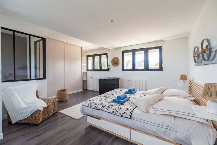 Location de vacances pour 8 personnes, avec piscine et jardin, animaux acceptés à Plouguiel - 4