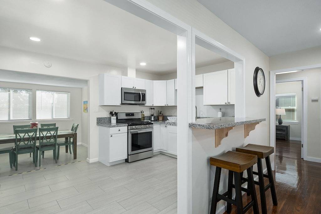 Upgraded 3B/2Bth w Dinningr on Peaceful Street in Fresno, Fresno County