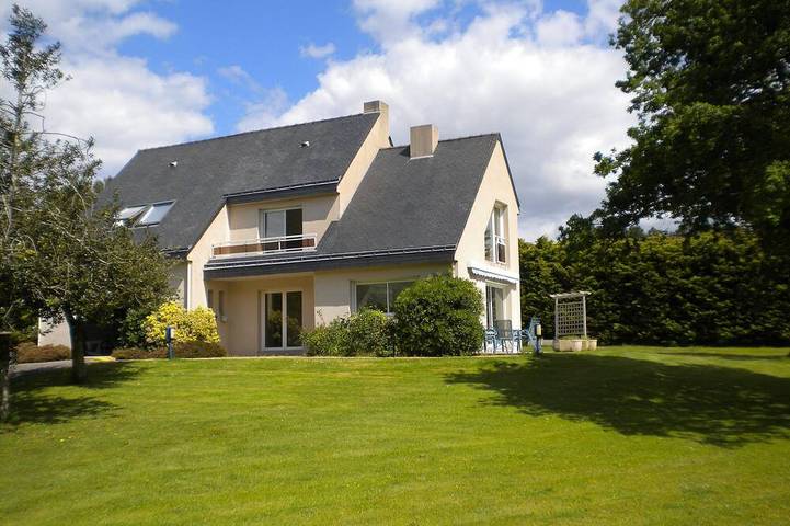 Villa pour 10 personnes, avec jardin et balcon