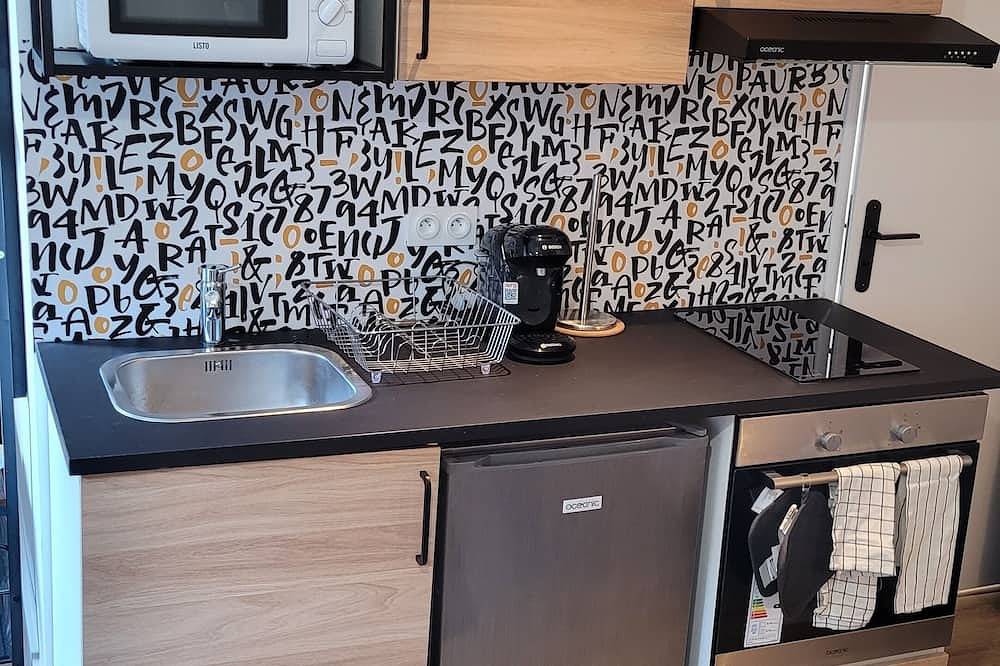 Entire apartment, Studio cosy Saint-Étienne centre in Saint-Étienne, Loire