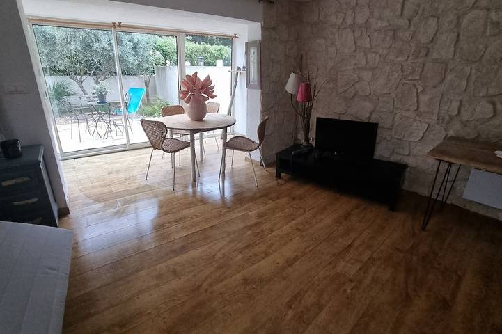 Gîte pour 4 personnes, avec jardin à Rognac - 4