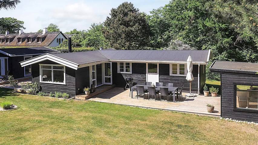 Ferienhaus für 7 Personen, mit Garten