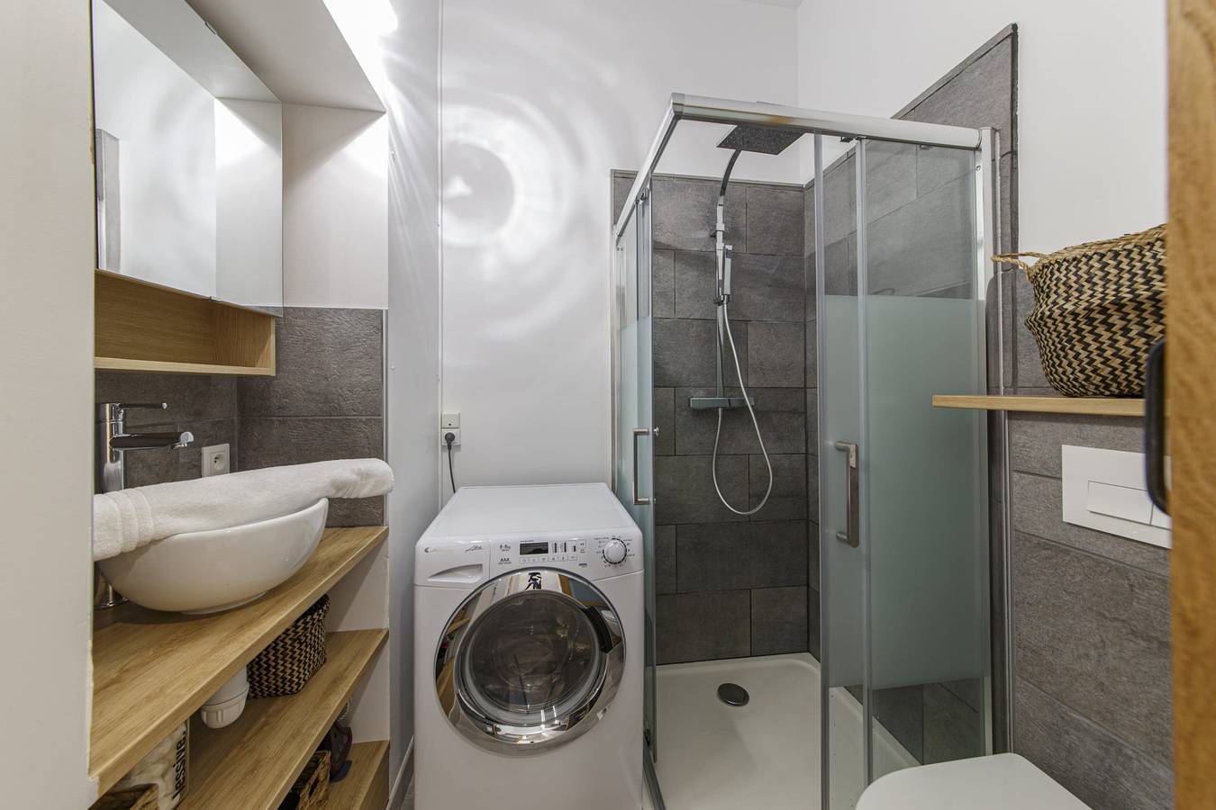 Ganze Wohnung, Le Garden - Wifi - Jardin - Gare in Laval, Mayenne