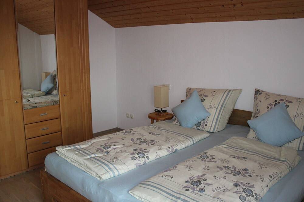 Ganze Wohnung, Ferienwohnung 70 qm, 2 Schlafzimmer, bis 4 Personen in Tuntenhausen, Landkreis Rosenheim