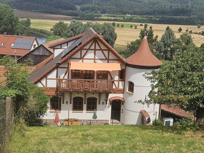 Ferienwohnung für 4 Personen, mit Balkon und Terrasse sowie Garten in Werratal