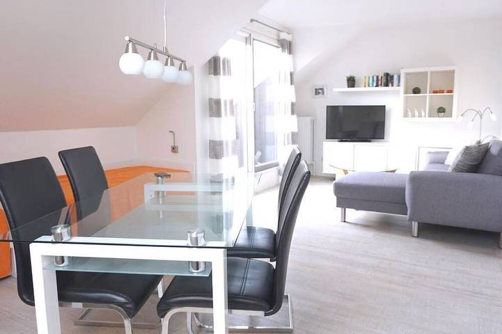 Ferienwohnung für 2 Personen, mit Balkon und Garten - 1