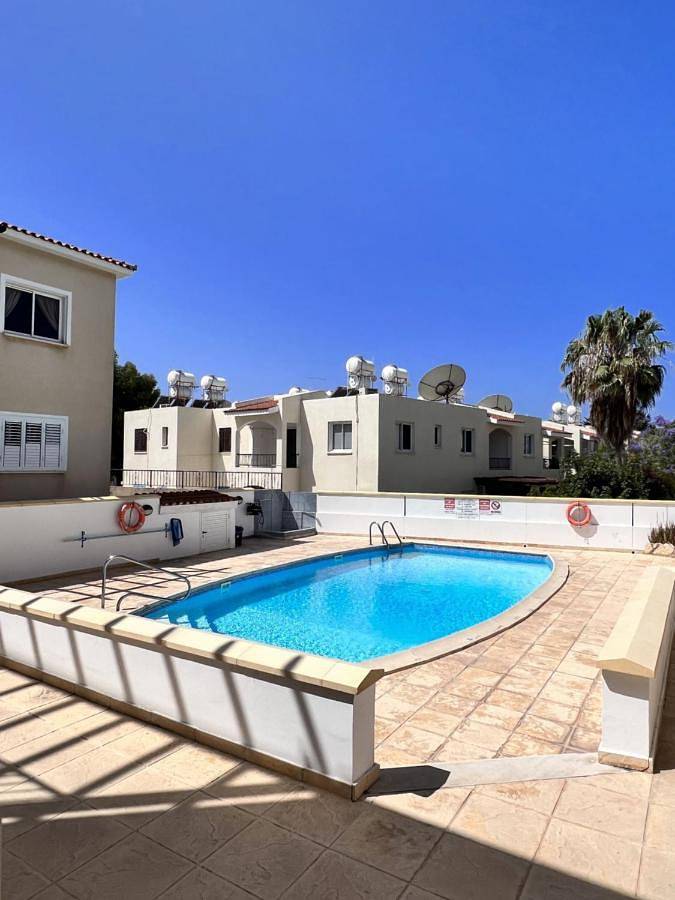 Ferienwohnung für 4 Personen, mit Pool und Balkon sowie Ausblick in Paphos - 2