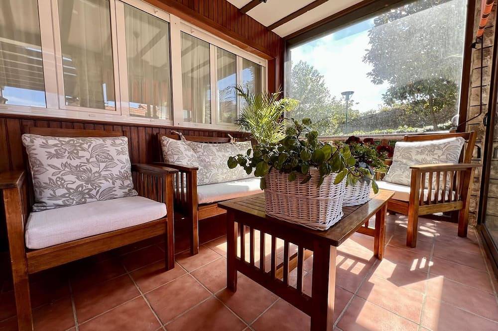 Great house with garden in the town of Suances in Suances, Cantabrian Coast