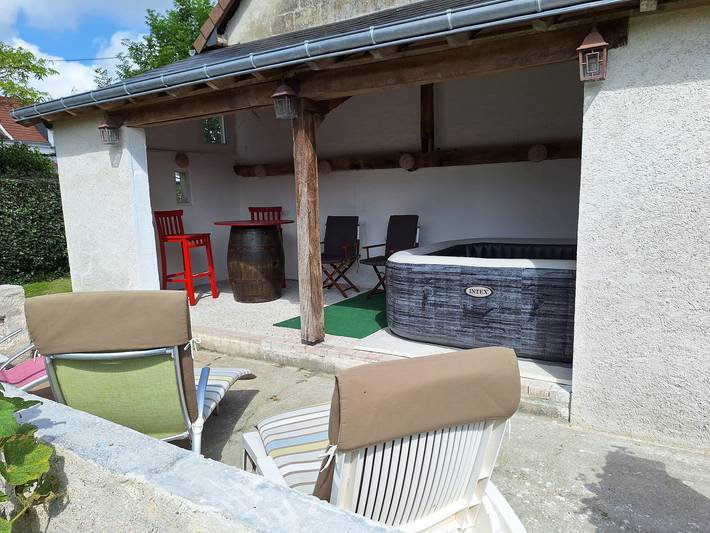 **Charmantes Landhaus in Berry - 10 min zum Parc de la Haute-Touche, 4 Betten, Spa-Verfügbarkeit** in Cléré-du-Bois, Châteauroux und Umgebung