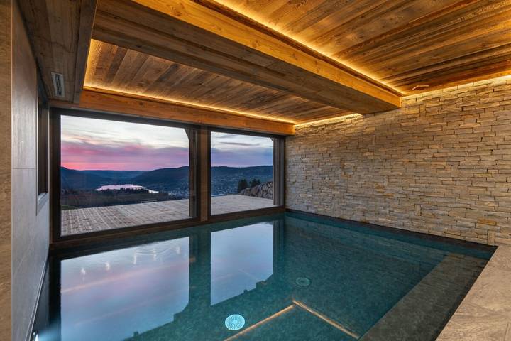 Chalet pour 14 personnes, avec jardin et sauna ainsi que terrasse et vue sur le lac, animaux acceptés à Gérardmer - 3