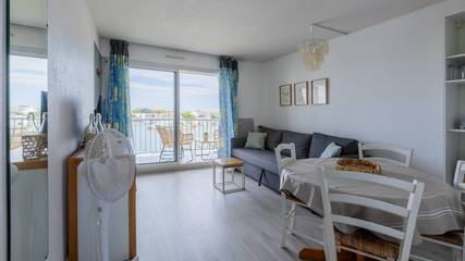Gîte pour 6 personnes, avec balcon et piscine dans Aqualand (Cap d'Agde)