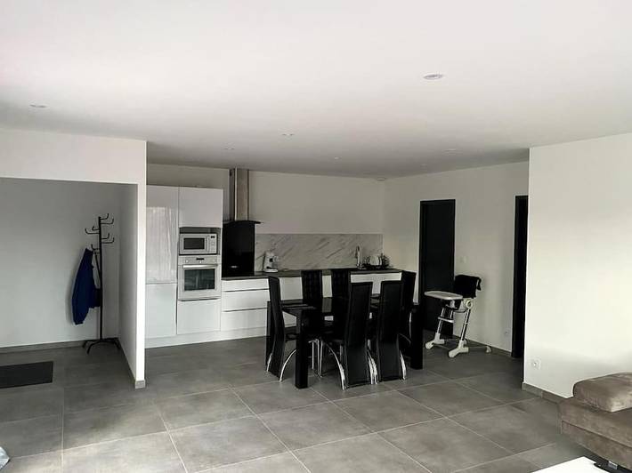 Location de vacances pour 7 personnes, avec jardin ainsi que piscine et vue à Saint-Étienne-de-Fontbellon - 3