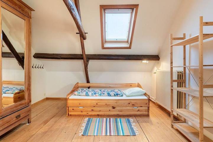 Location de vacances pour 8 personnes, avec jardin et terrasse, animaux acceptés à Zedelgem - 4