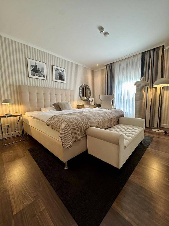 Hotel für 2 Personen, mit Sauna und Garten sowie Whirlpool, mit Haustier in Bielefeld - 2