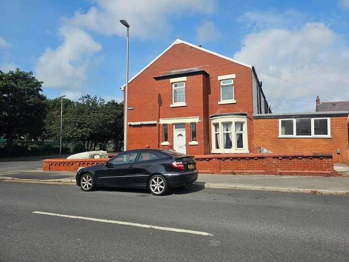 Holiday apartment for 8 people in Blackpool