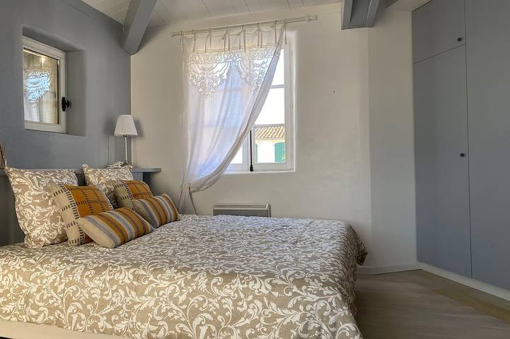 Charming Ile de Ré house, 2 steps from beaches and golf course. in Saint-Clément-des-Baleines, La Rochelle region