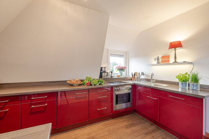 Ferienwohnung für 4 Personen, mit Terrasse und Pool sowie Ausblick in Wenningstedt - 3