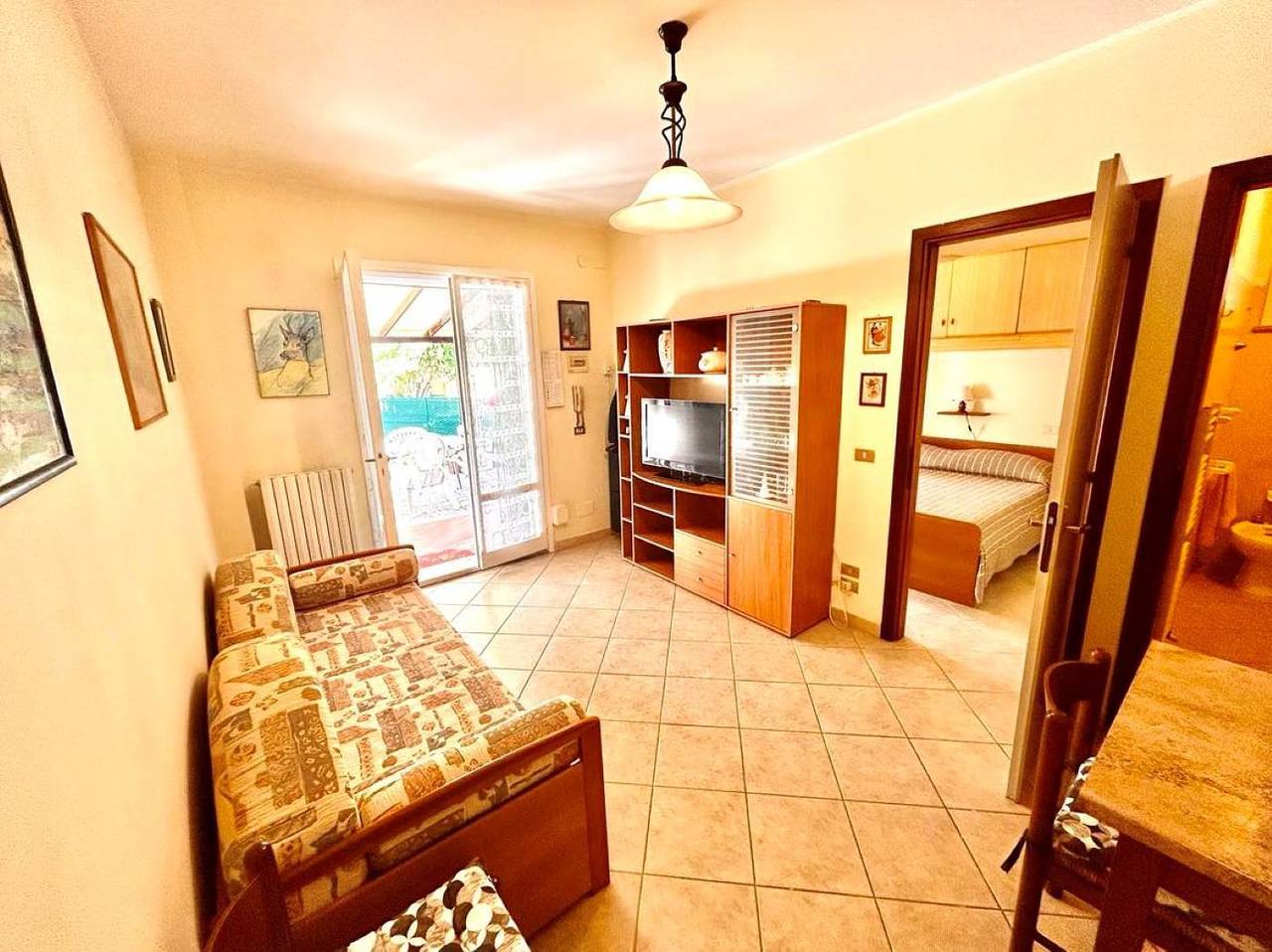Entire apartment, Grazioso bilocale con giardino e p.auto in Marcelli, Riviera del Conero