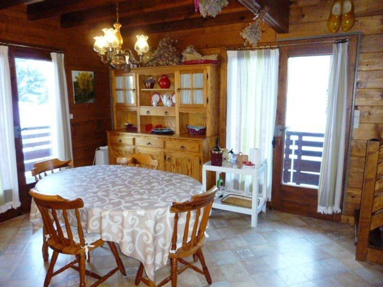 Gemütliches Chalet bis 6 Pers., Kamin, moderne Küche, Terrasse in La Pierre Saint-Martin, Arette