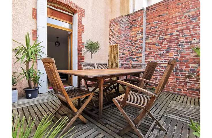 Gîte pour 2 personnes, avec Terrasse et Jardin dans Collongues